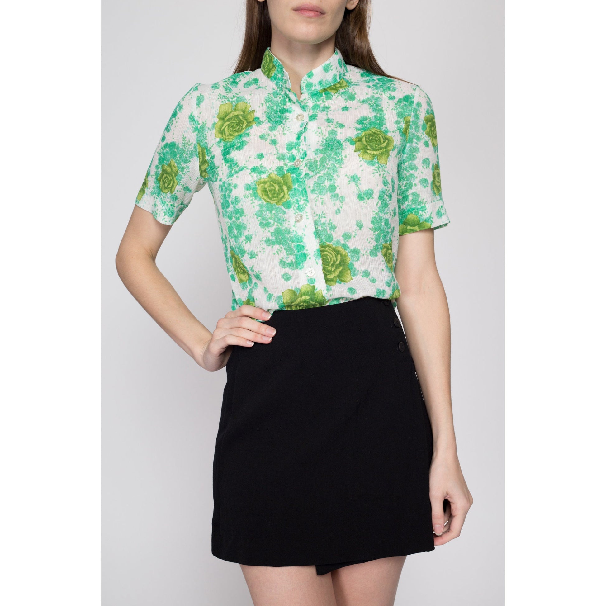 Small 70s Green Floral Button Up Nehru Collar Blouse | Boho Vintage Sheer Short Sleeve Collared Cropped Shirt