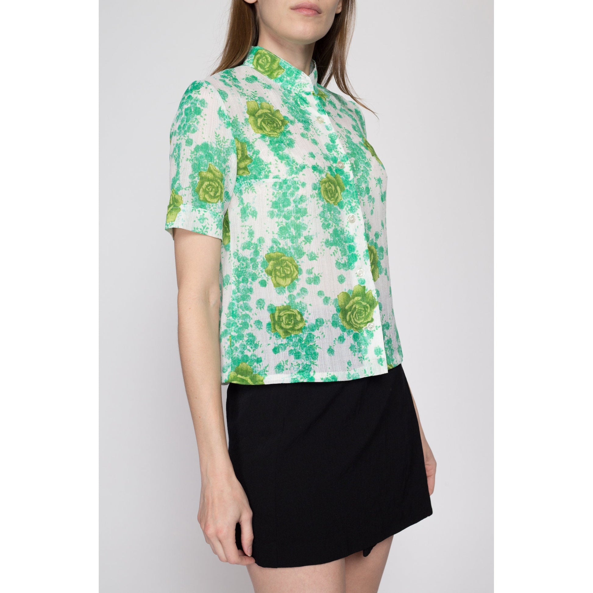 Small 70s Green Floral Button Up Nehru Collar Blouse | Boho Vintage Sheer Short Sleeve Collared Cropped Shirt