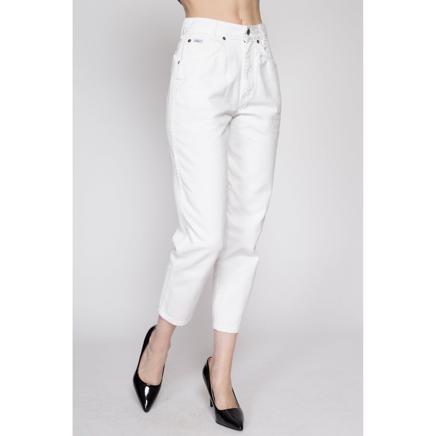 Petite Small 80s Chic White High Waisted Jeans 25.5" | Vintage Denim Slim Short Inseam Mom Jeans