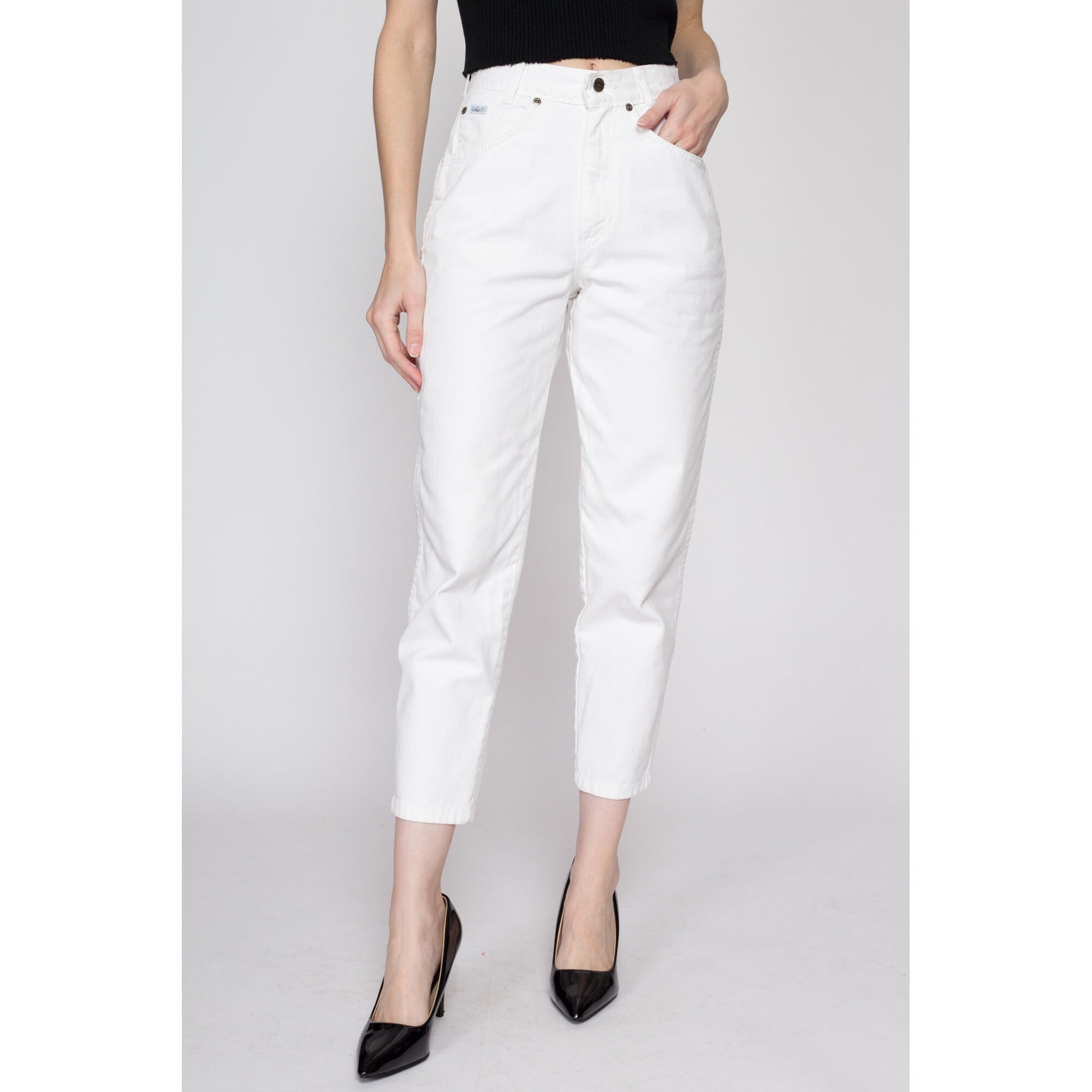 Petite Small 80s Chic White High Waisted Jeans 25.5" | Vintage Denim Slim Short Inseam Mom Jeans