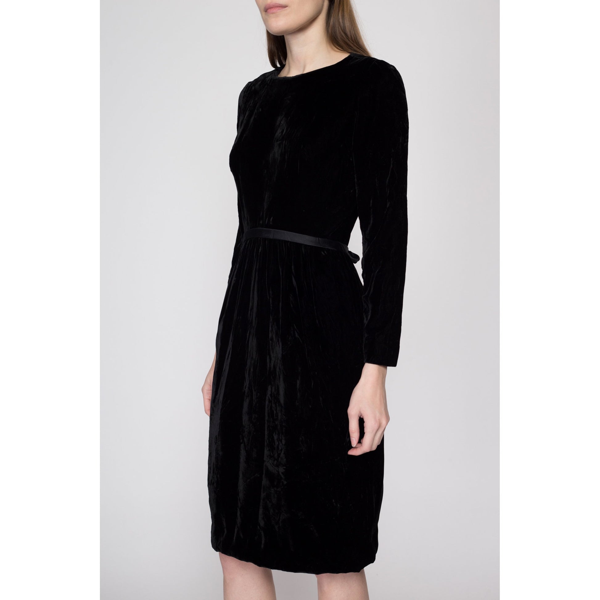 1950s Suzy Perette Black Velvet Long Sleeve Cocktail Dress - Extra Sma Flying Apple Vintage 1950s Suzy Perette Black Velvet Long Sleeve Cocktail Dress - Extra Sma Flying Apple Vintage