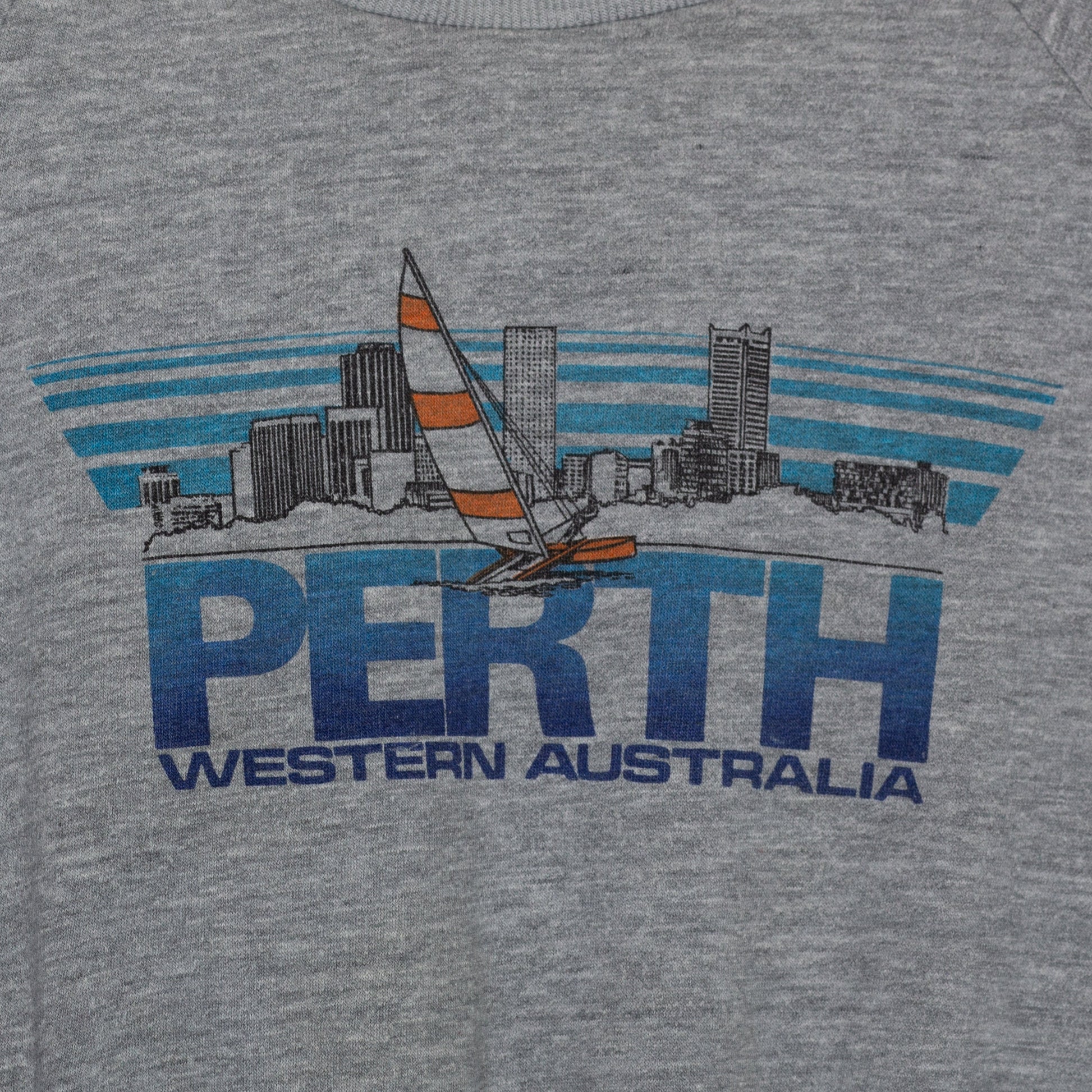 Large 80s Perth Western Australia Tourist Sweatshirt | Vintage Raglan Sleeve Heather Gray Graphic Crewneck Pullover