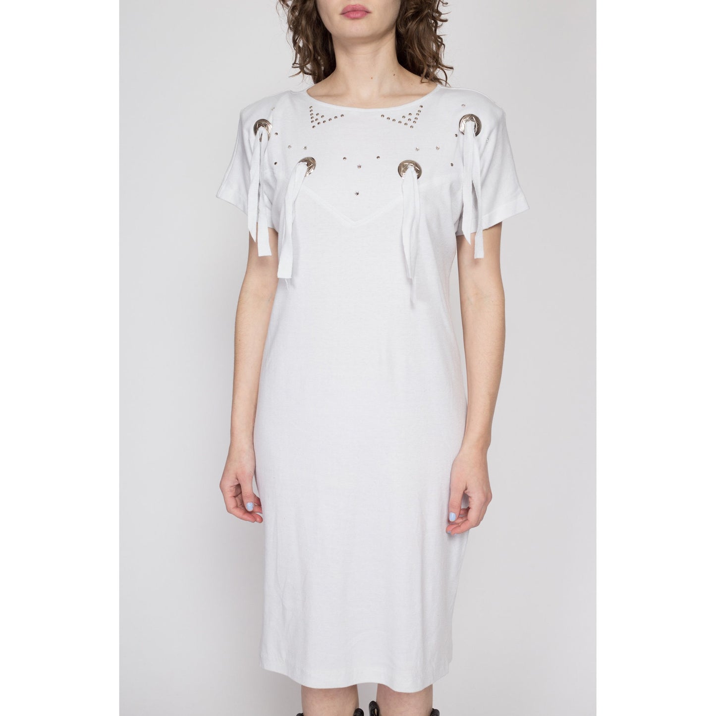 Medium 80s White Western Concho T-Shirt Dress | Vintage Tassel Trim Studded Midi Dress