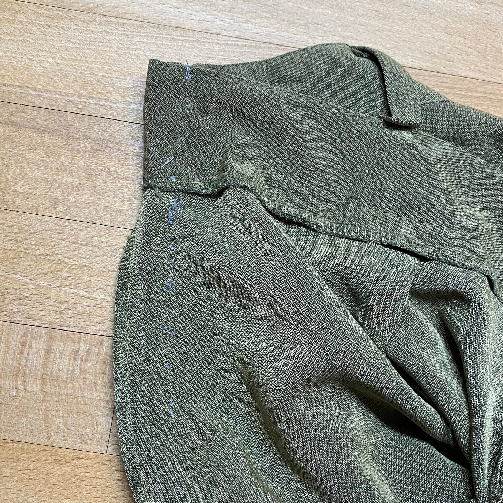 XS 90s Shiny Olive Green High Waisted Trousers 25" | Vintage Tapered Leg Curvy Fit Ankle Pants
