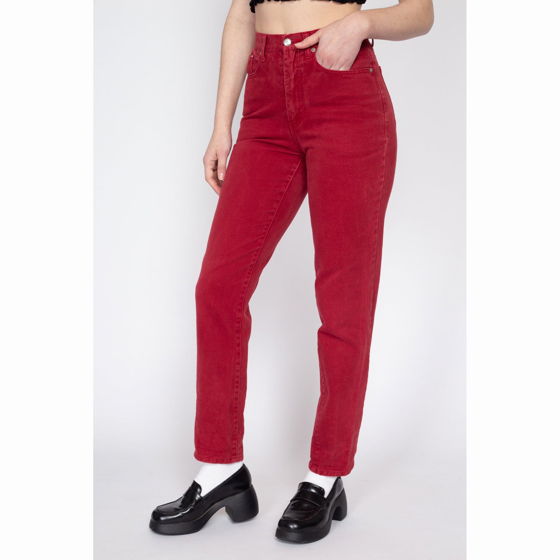 1980s 24 Pleated and Tapered Mom Jeans Medium Wash – Red Vintage Co