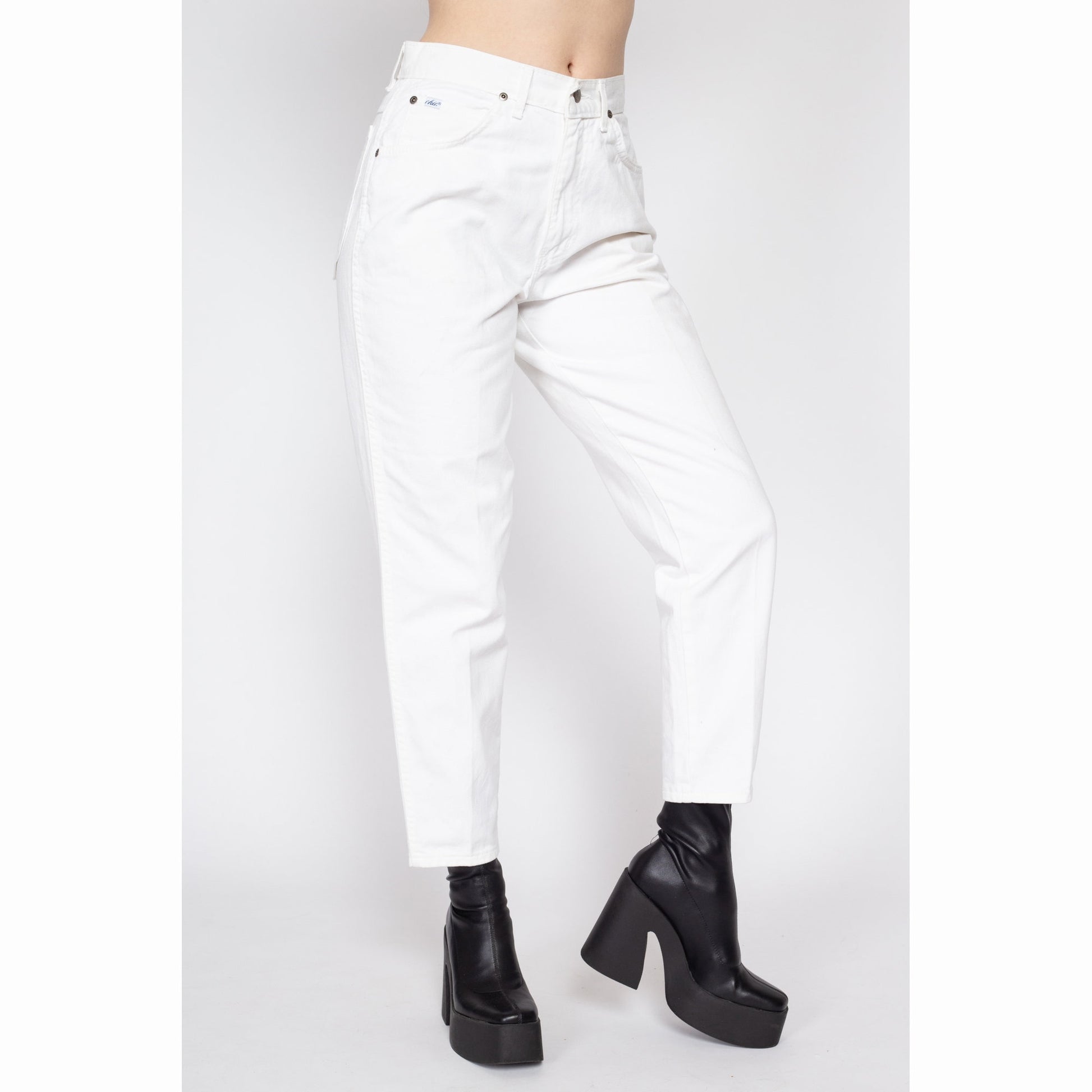 Medium 80s Chic White Denim Jeans 29" Petite | Vintage High Waisted Tapered Leg Mom Jeans