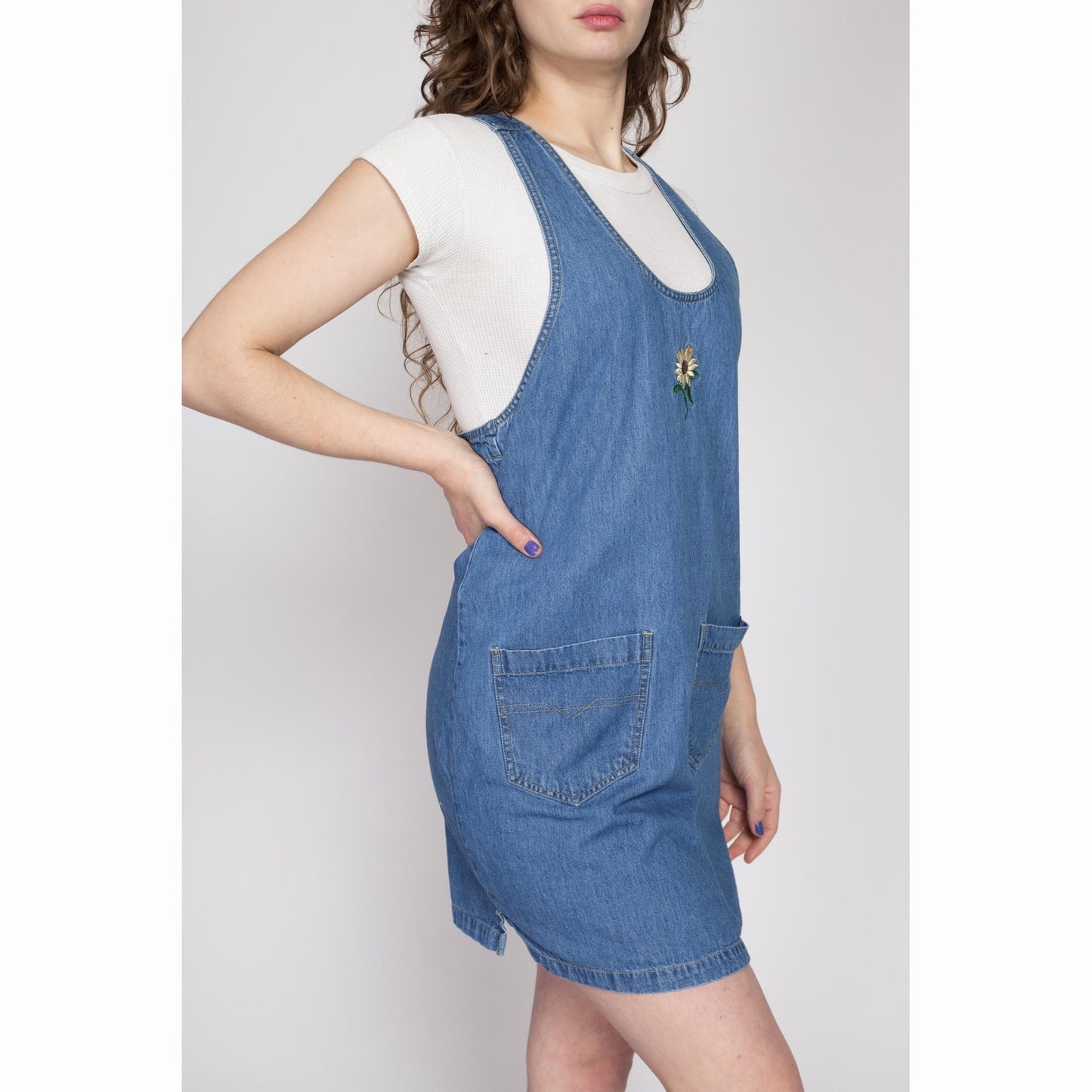 Medium 90s Denim Daisy Pinafore Mini Dress | Vintage Sleeveless Floral Jean Overall Jumper Dress