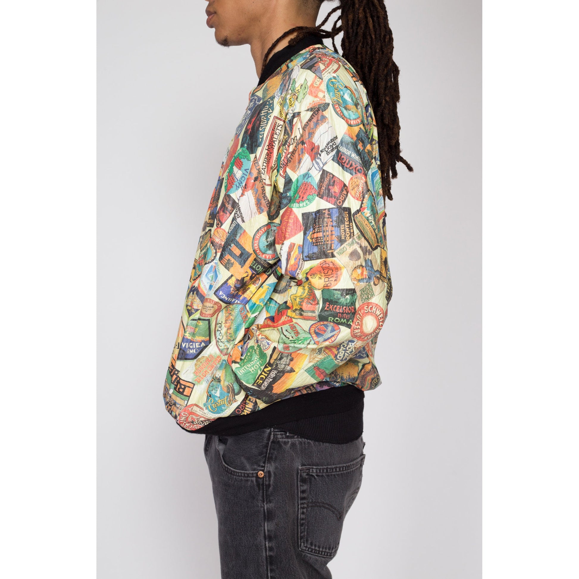 Medium 90s Tyvek Souvenir Patch Print Jacket | Vintage All Over Print Lightweight Windbreaker