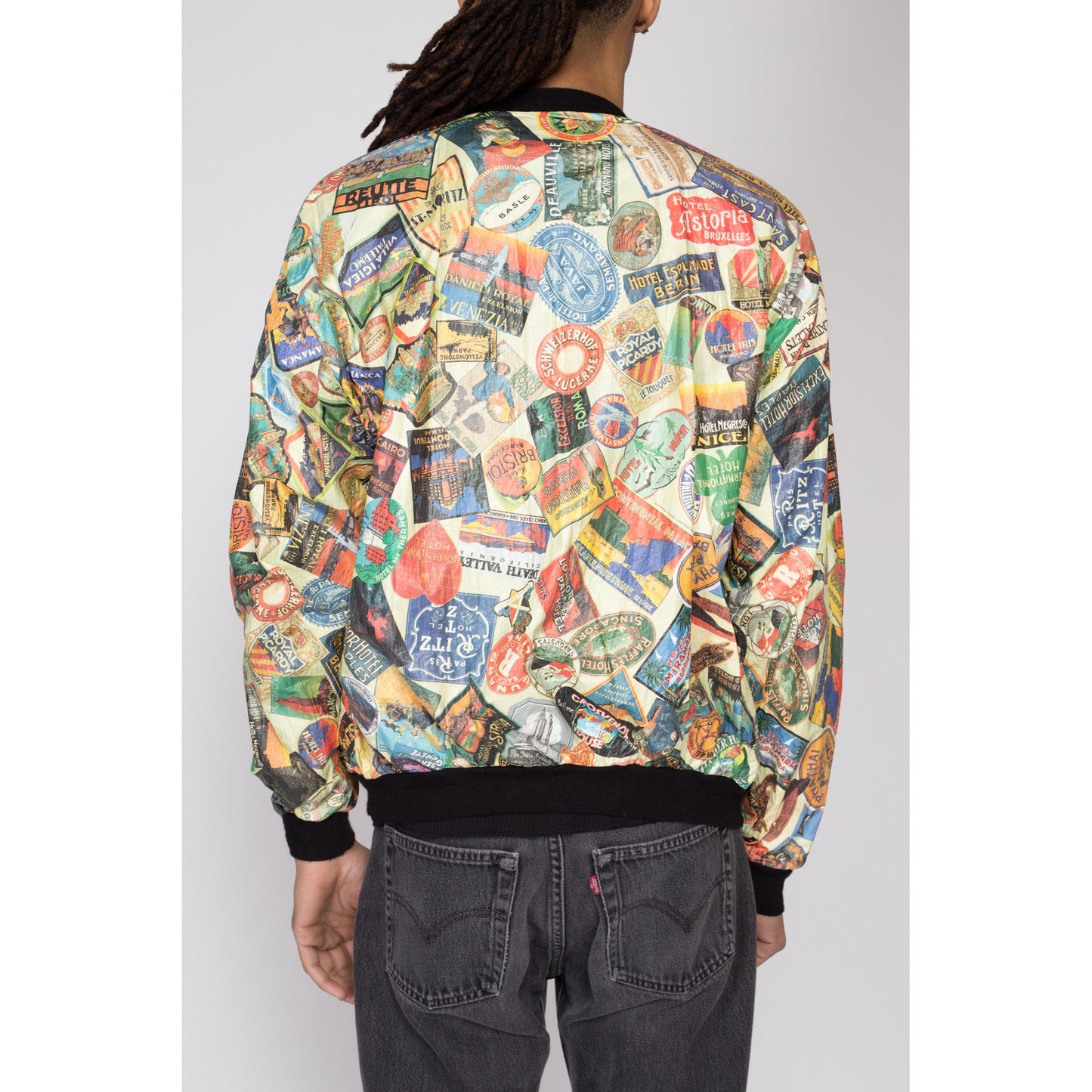 Medium 90s Tyvek Souvenir Patch Print Jacket | Vintage All Over Print Lightweight Windbreaker